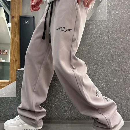 ジバンシィ カジュアルパンツ