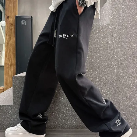 ジバンシィ カジュアルパンツ