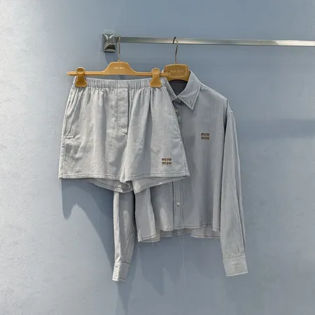 ステューシー ショートパンツ