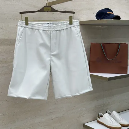 プラダ ショートパンツ