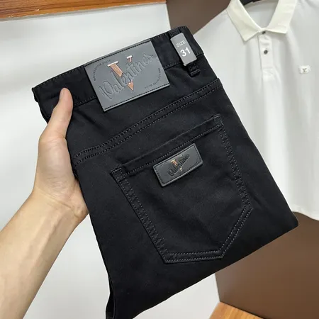 ヴァレンティノ ジーンズ