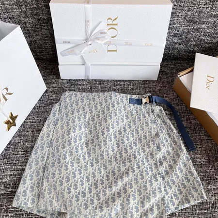 グッチ ショートパンツ