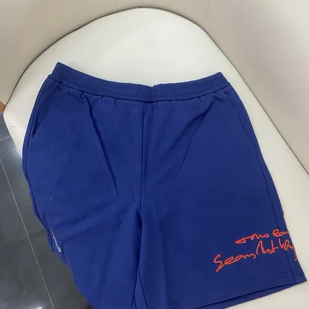 バレンシアガ ショートパンツ