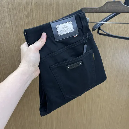 バーバリー ス ジーンズ