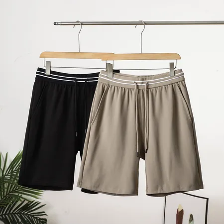 プラダ ショートパンツ