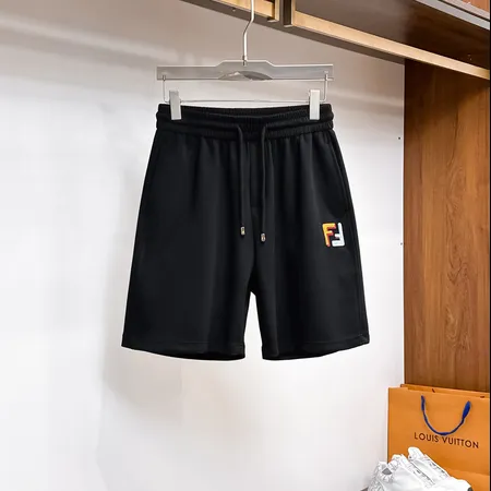 フェンディ ショートパンツ