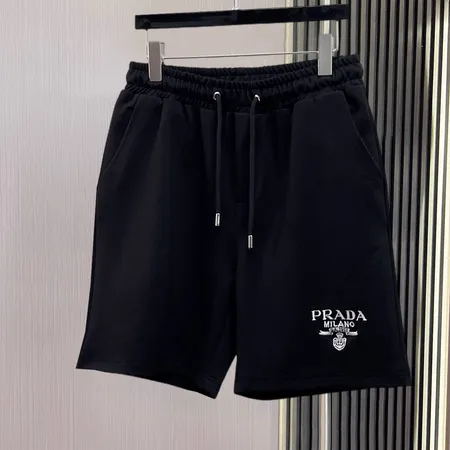 プラダ ショートパンツ