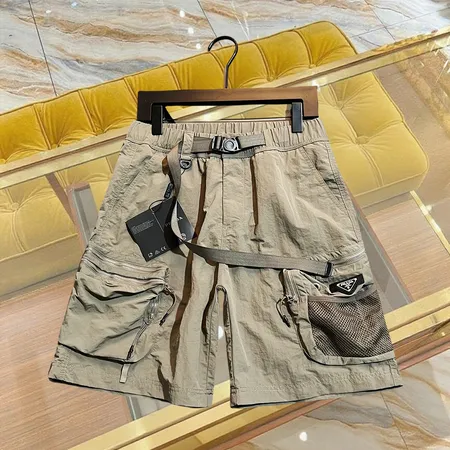 プラダ ショートパンツ