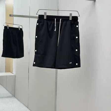 セリーヌ ショートパンツ