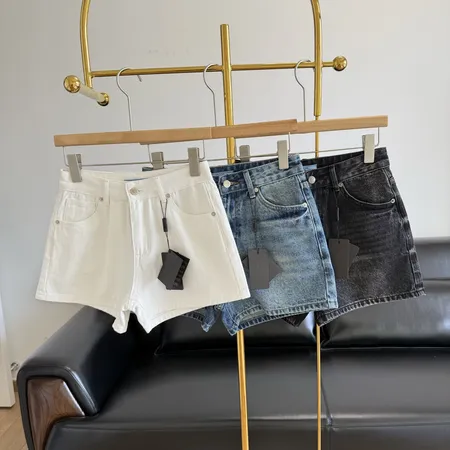 プラダ ショートパンツ