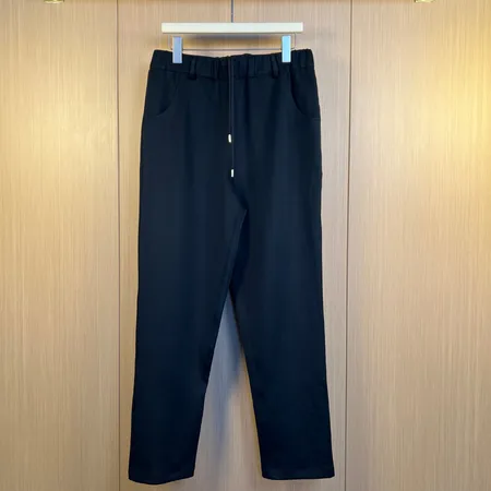 プラダ カジュアルパンツ