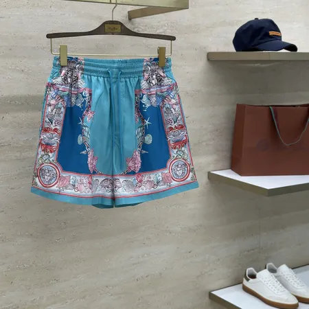 ヴェルサーチ ショートパンツ