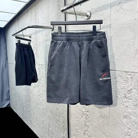 セリーヌ ショートパンツ