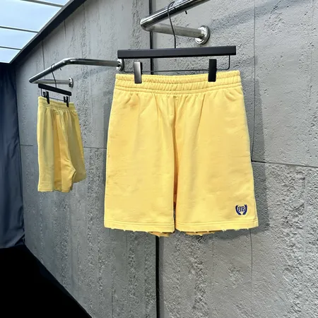 セリーヌ ショートパンツ