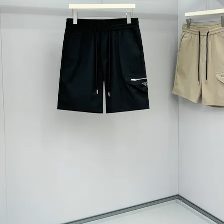 プラダ ショートパンツ