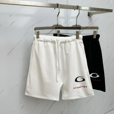 バレンシアガ ショートパンツ