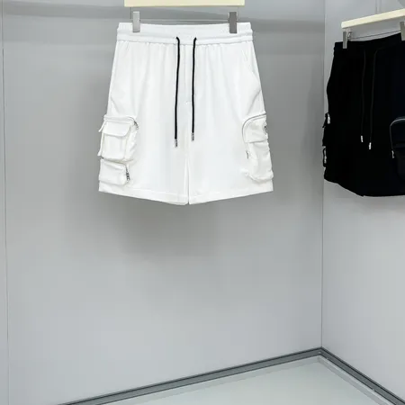 プラダ ショートパンツ