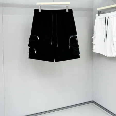 プラダ ショートパンツ