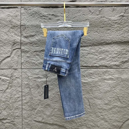 ヴェルサーチ ジーンズ