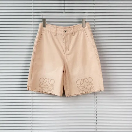 ロエベ ショートパンツ