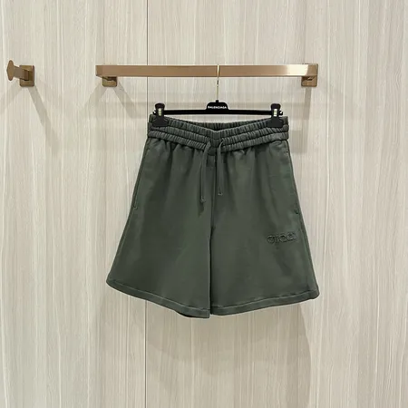 グッチ ショートパンツ