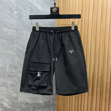 プラダ ショートパンツ