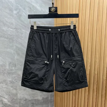 プラダ ショートパンツ