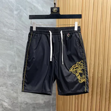 ヴェルサーチ ショートパンツ