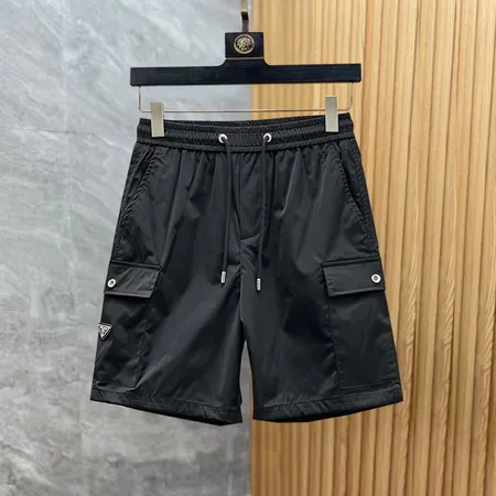 プラダ ショートパンツ