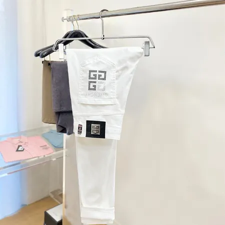 ジバンシィ ジーンズ