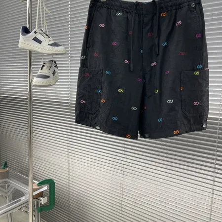 グッチ ショートパンツ