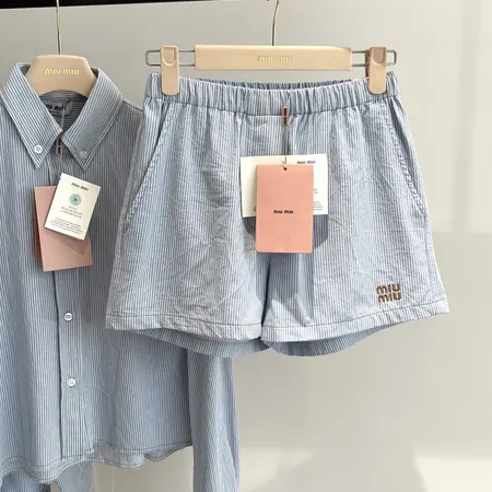 ステューシー ショートパンツ