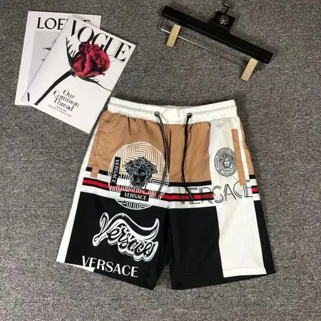 ヴェルサーチ ショートパンツ