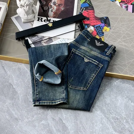 アルマーニ ジーンズ