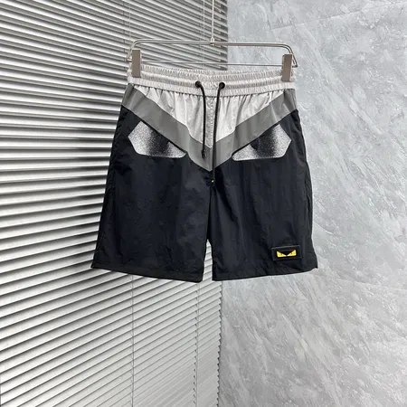 フェンディ ショートパンツ