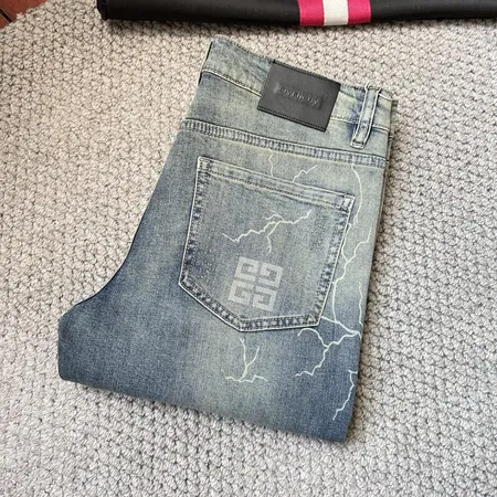 ジバンシィ ジーンズ