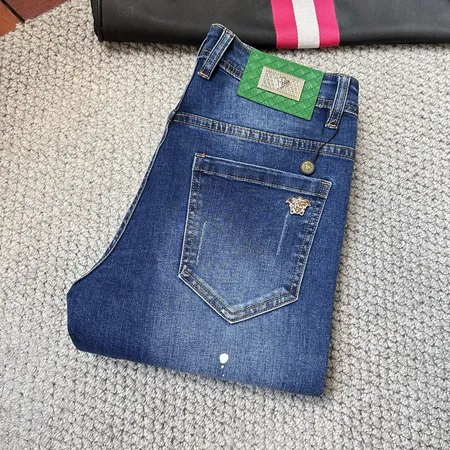 ヴェルサーチ ジーンズ