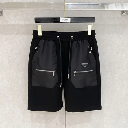 プラダ ショートパンツ