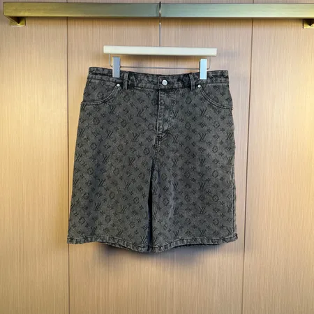 ルイヴィトン ショートパンツ
