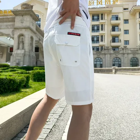 プラダ ショートパンツ