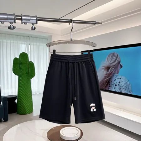 フェンディ ショートパンツ