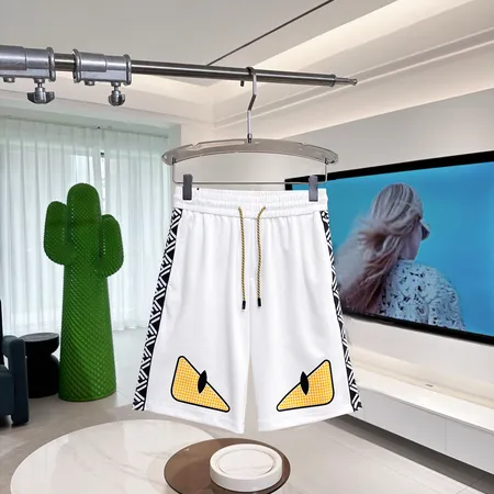 フェンディ ショートパンツ