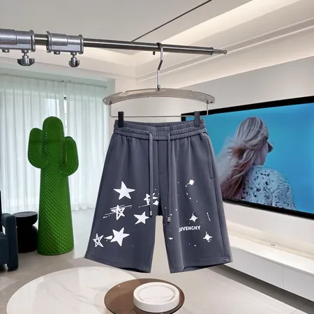 バレンシアガ ショートパンツ