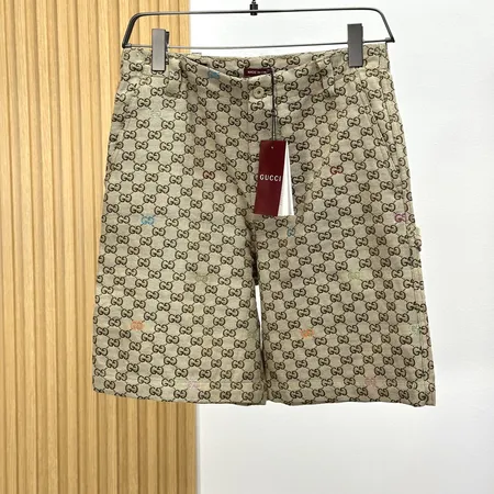 グッチ ショートパンツ
