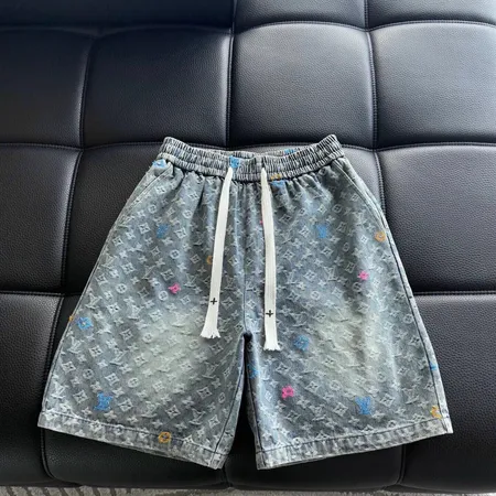 ルイヴィトン ショートパンツ