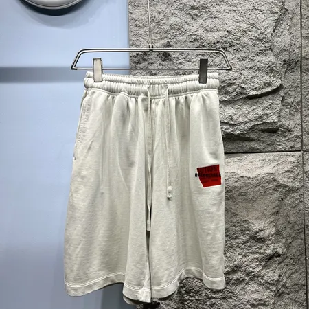 バレンシアガ ショートパンツ