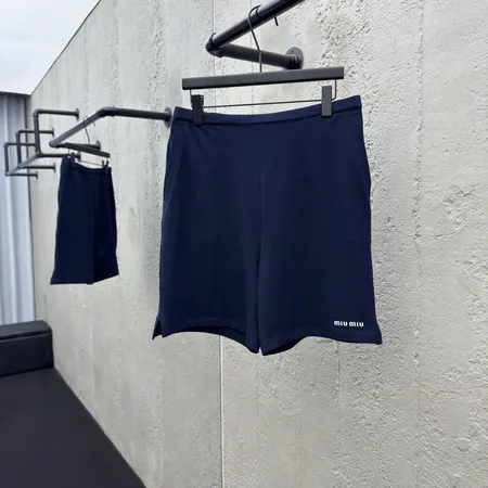 ステューシー ショートパンツ