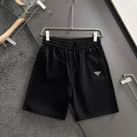 プラダ ショートパンツ