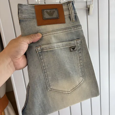 アルマーニ ジーンズ