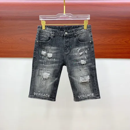 ヴェルサーチ ショートパンツ